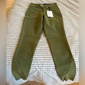Pomme Breeches size small NWOT